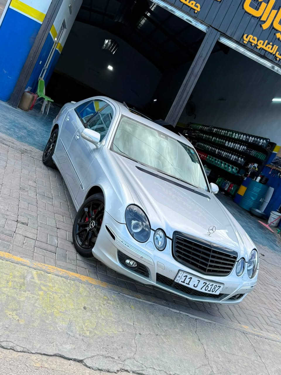 السلام عليكم 
الشراي يتصل بس تعامل لتتصل بيع مستعجل 
مارسدس 211
موديل 2008
حجم 350
بيه صبغ حزام ضرر جاملغ عكس السايق 
بيع لان عندي سياره معربنه 
الصور هيه تحجي المواصفات 
اتصل للستفسار ***********
السعر ١١٥وبيه مجال مكان السياره فلوجه
