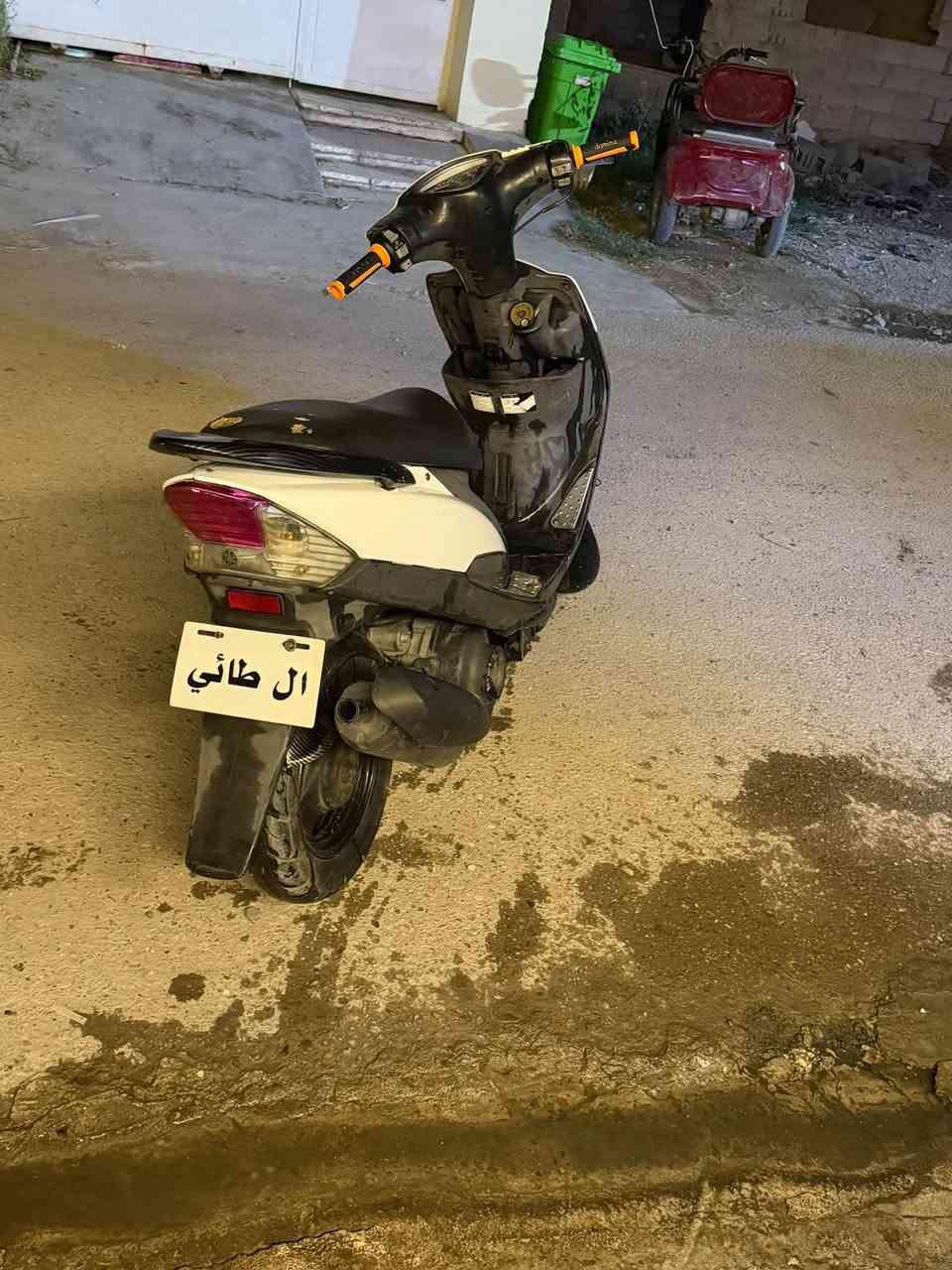 سلام عليكم دراجه ماكس عدله فول نضافه دراجه كامله أي نقص مابيه سعره 650 وبين مجال ماكاني ديالى شرع خريسان ‭ ‭***********‬
