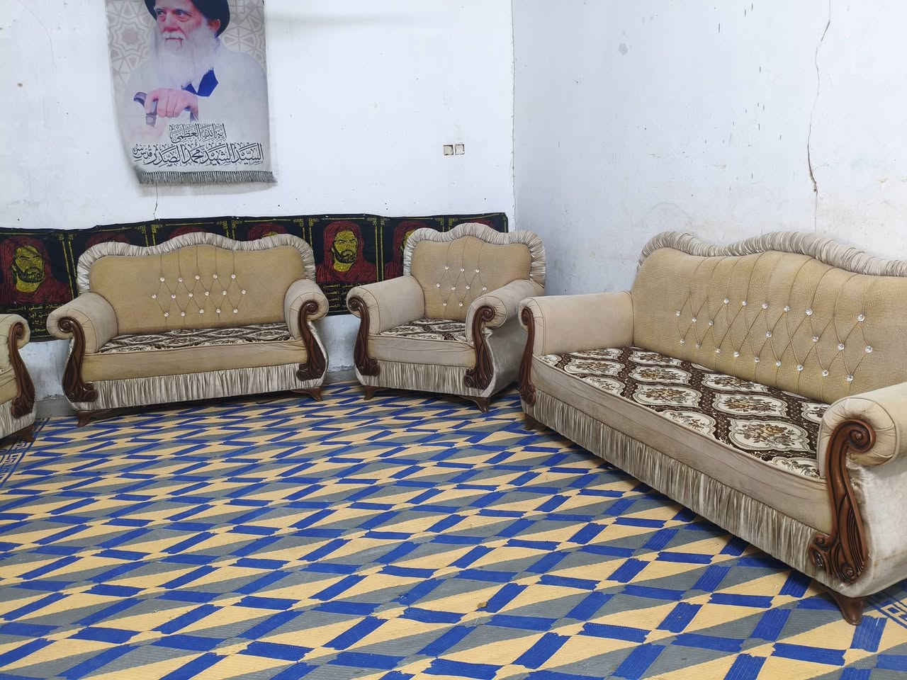 تخم ملكي 10 مقاعد اخو جديد اي ضرر مابي تزكام درجى اولى سعره 325 وبي مجال مكاني كربلاء حي العامل يوجد توصيل بكروه *********** يوجد واتساب
