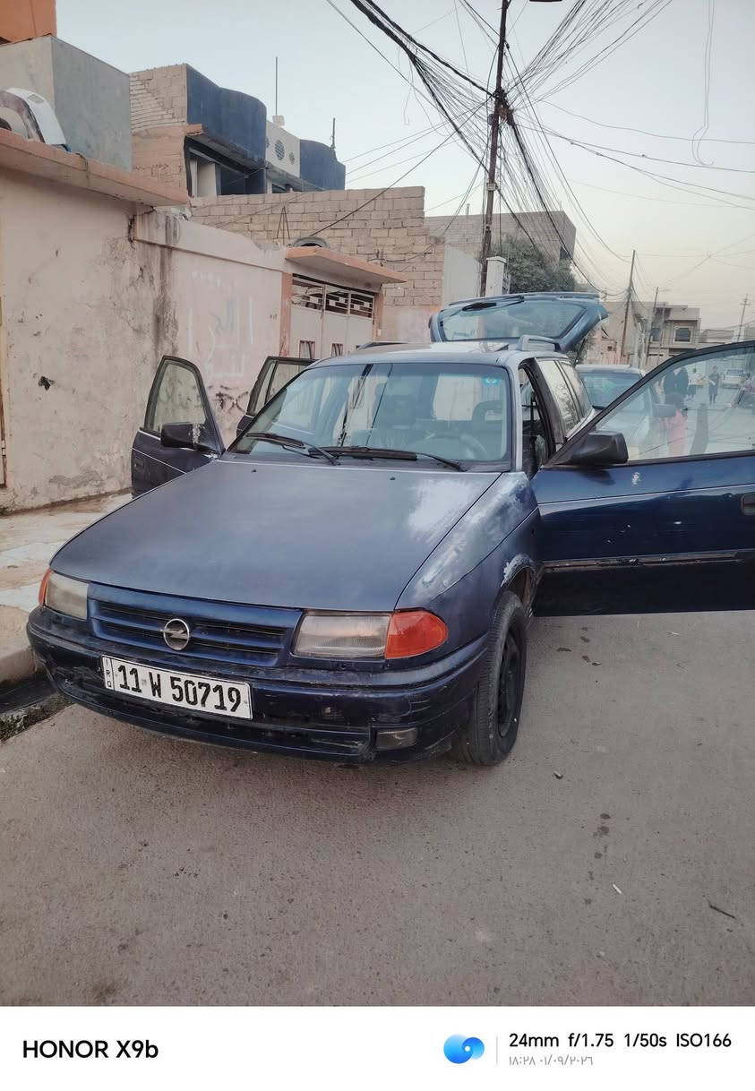 السلام عليكم
استره 93 بسمي شرط التحويل ابلاديه السياره قطره اخياس ما بيها ينرادله صبق او اتبقيها عل ابلادي توماتيك جام كهرب بيها فتحه  سعر 37وبيها مجال ***********
