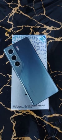 تكنو كامون 40 برو 5G • 256 • حي الجزائر