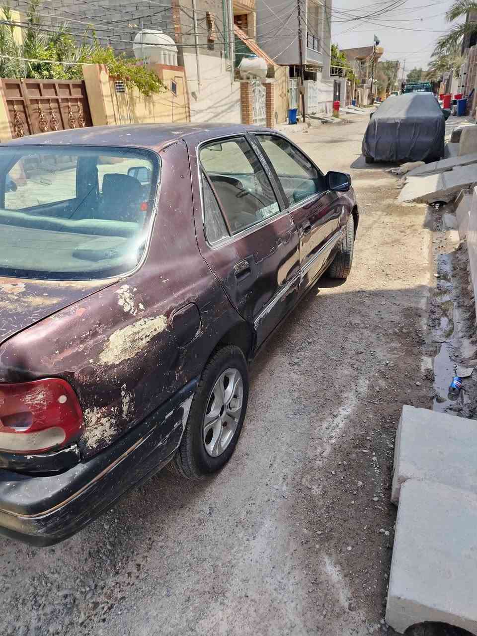 سلام عليكم الانترا للبيع مديل 93 كير ومحرك مكفولات تخم تاير جديد غرفه نضيفه شواصي بس واحد بي لحيم قليل سعر ٢٠ وبيها مجال لشراي ***********/*********** عنوان بلدروز
