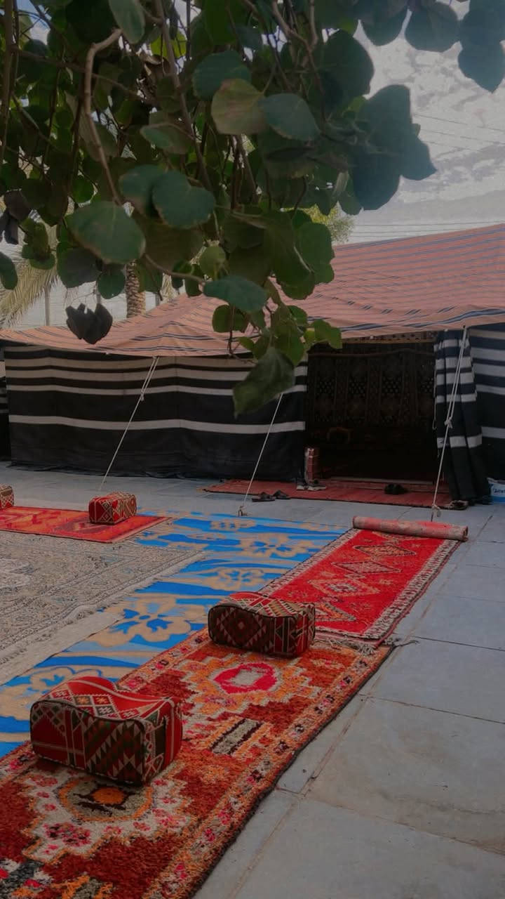 خيمه بيت شعر مع جلسه عربيه
الطول 10متر العرض 6متر
جاهزه وكامله نضافه 100‎%‎
الشراي يتصل ***********
