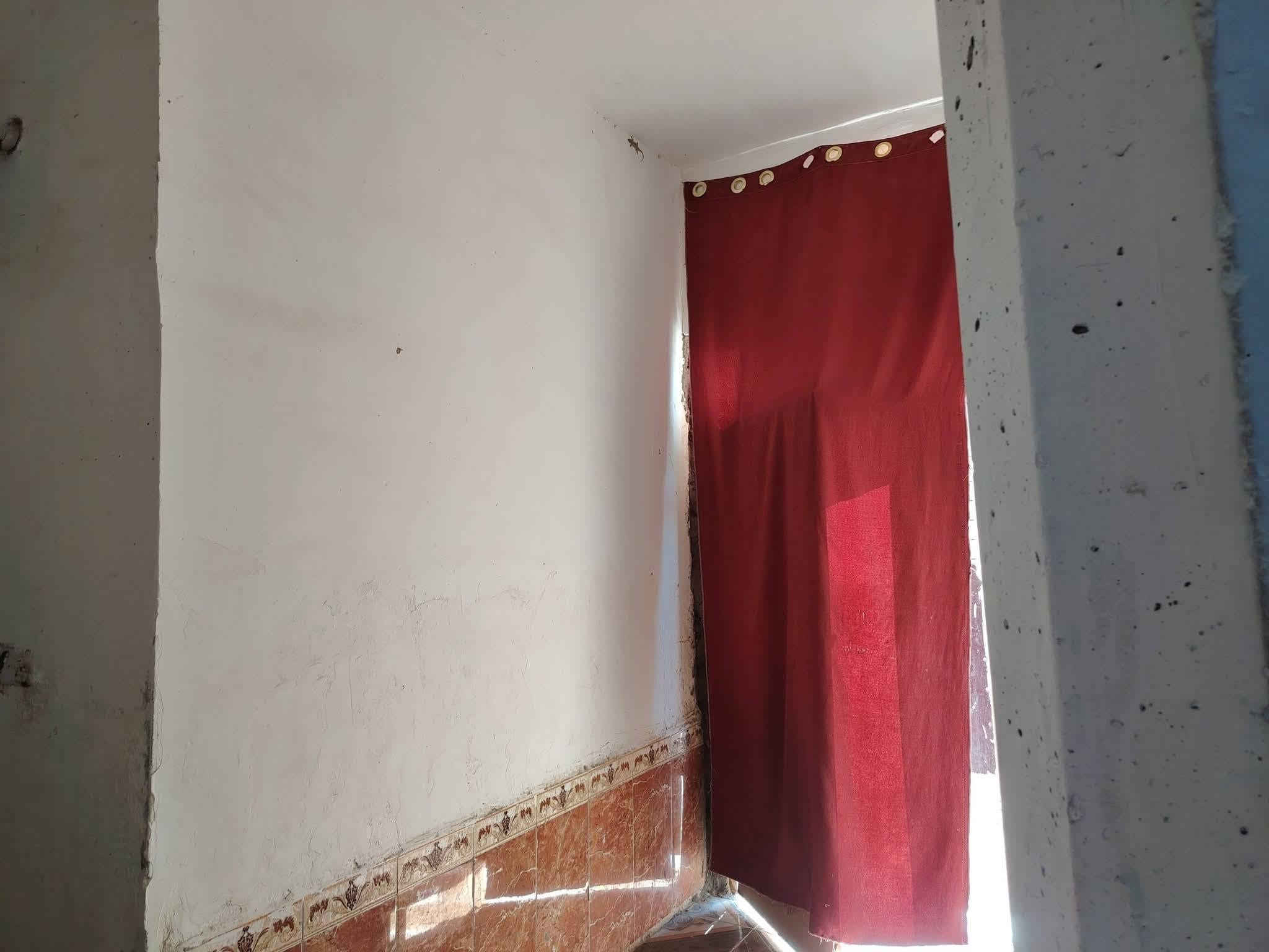 سلام عليكم 
بيت زراعي للبيع بحي الشفيج مقابل البراز متوفر كافة الخدمات بيت حلو ومرتب كامل من كل النواحي المساحه ٢٥٥م للستفسار اتصل او وتساب على ***********

نص مكتوب في الصور:
- 44°C
