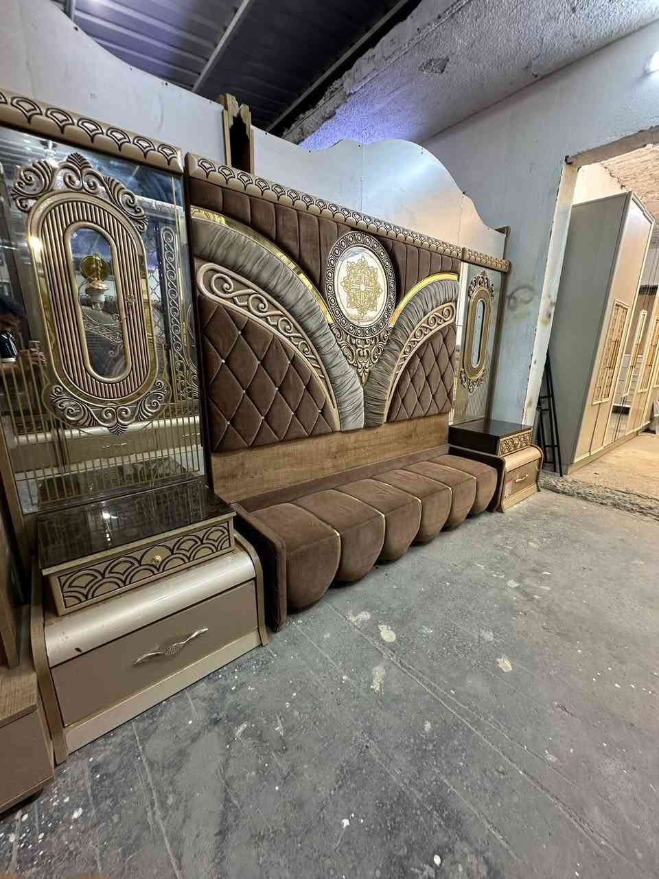 ✨ تحفة فنية 10 قطع ✨
غرفة تركي ضخمة وفخمة
كل قطعة بيها تحجي عن الذوق
السعر :مليون و450
الدهان يلمع | الخشب تقيل | التصميم يجنن
تاخذيها وتفتخرين بيها قدام الكل
متوفرة الان فقط
📍 بغداد الجديدة - مجمع الرحمة
معرض مرتضى جوني للحجز راسلني واتس ***********
