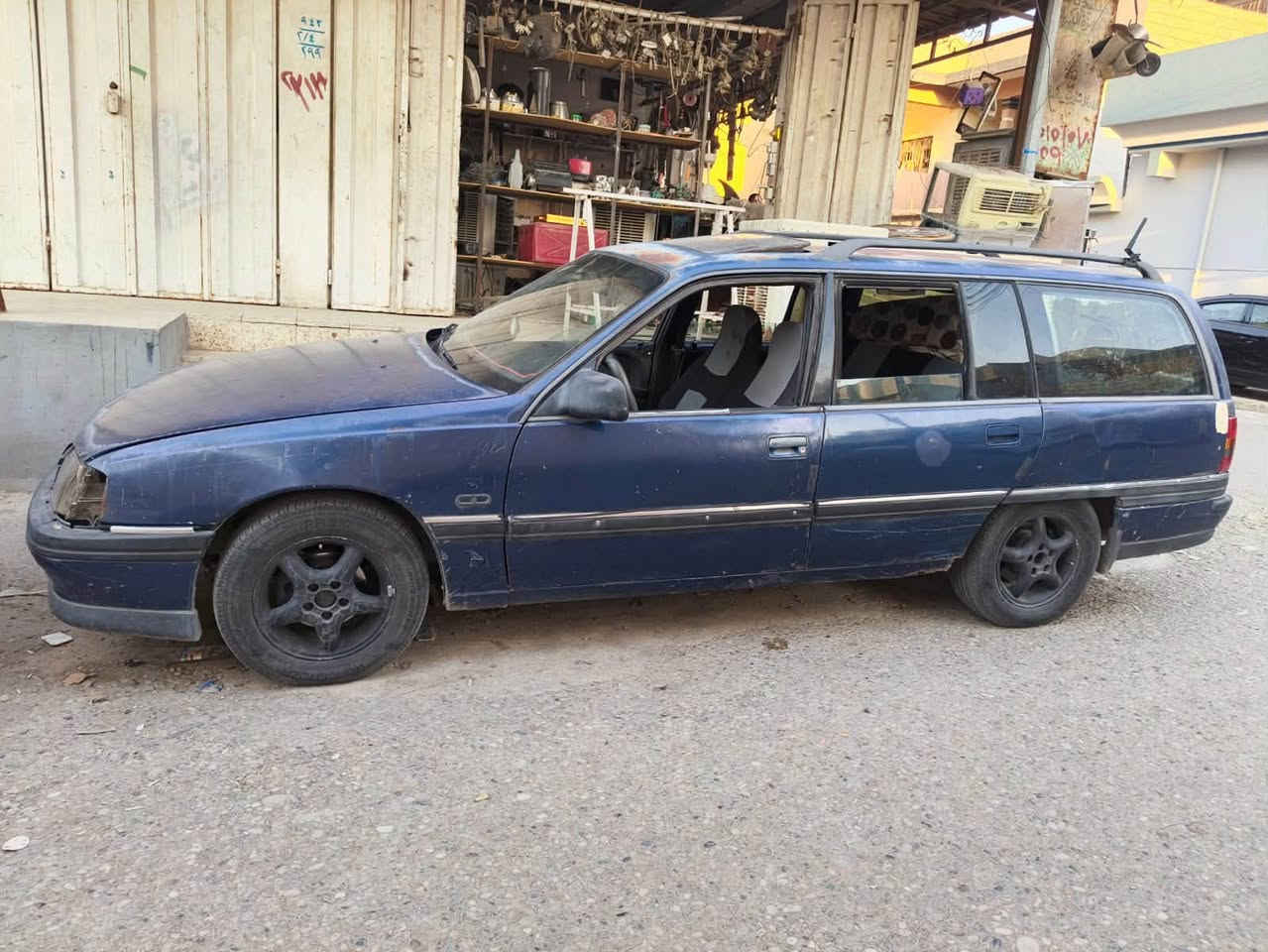 السلام عليكم
اوبل اوميكه 20
شرط الوكاله ول تحويل 
عنوانها موصل ايسر 
السياره خير من الله
كابون بانزين بيها كيكارت
سعرها 24بيها مجال 
***********
***********
 رقم نينوى سنويه 30

