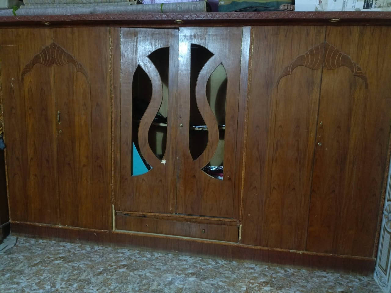 غرفه للبيع السعر 250 وبيها مجال إلي يحب يراسل الصفحه أو يتصل عل الرقم‏‪***********‬‏ العنوان صلاح الدين قضاء بلد@
