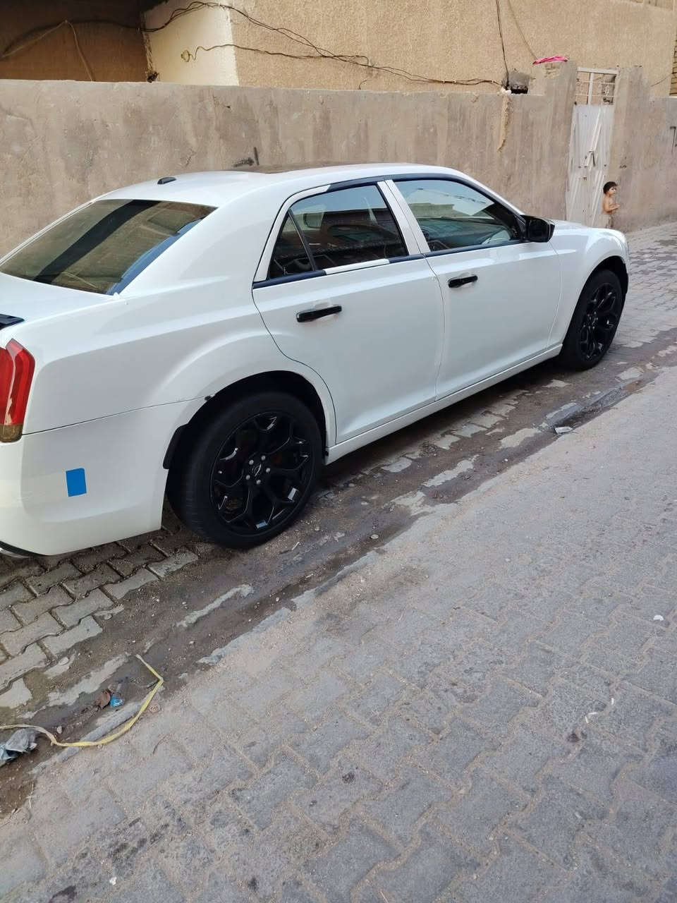 سلام عليكم اوباما كرايسلر موديل ٢٠١٥ محدثه بسمي أربيل سنويه صاقطه صارله ٨ أشهر  داخله اكلين بيه اهنا بلعراق اني صبغت الباب العبري جان بي بارد موحلو وصبغته من لجامه وجوه بدون فتح والجاملغ الأمامي مال السايق بي نص صبغ فقد بدون فتح والهلال الوره بهن صبغ هم ماصاعد للجاملغ وماشيه ١٤٨ ميل السعر 205 وبيها مجال الله شاهد سياره مال بيت ابد ما مشتغله عل خط  عنوان كربلاء المقدسه الرقم ***********

نص مكتوب في الصور:
- Galaxy S24 Ultra