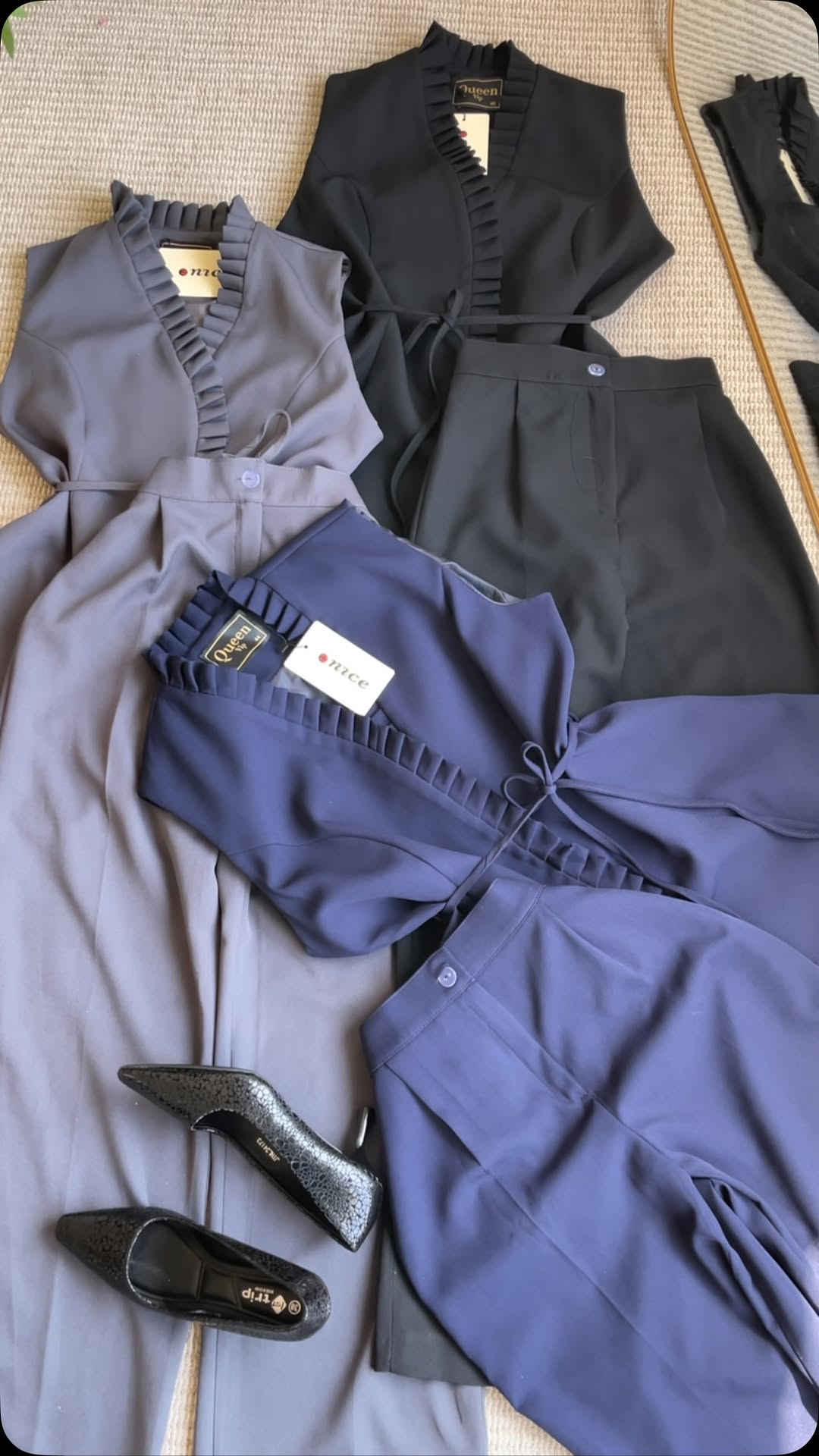 جديدنا الرسمي الجامعي ✨🔥✨🔥✨🔥
طقم يلك مع بنطلون
خامة دابل مبطن
طول اليلك: 75cm يغطي الورك
36-38-40-42-44-46
اسود نيلي رصاصي ✨
لمعرفة السعر علقي تم ✔️ 
للأستفسار اكثر ✉️
بابل/شارع 40 مجاور جواهر مول ♥️
توصيلنا متوفر لجميع محافظات العراق 🇮🇶
