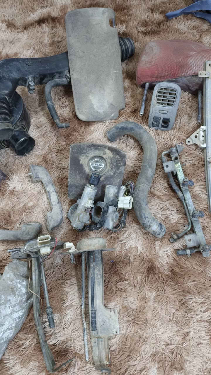 غراض بيكم نيسان شبوط غراض نضيفه بس متروكه تواصل رقم ***********
