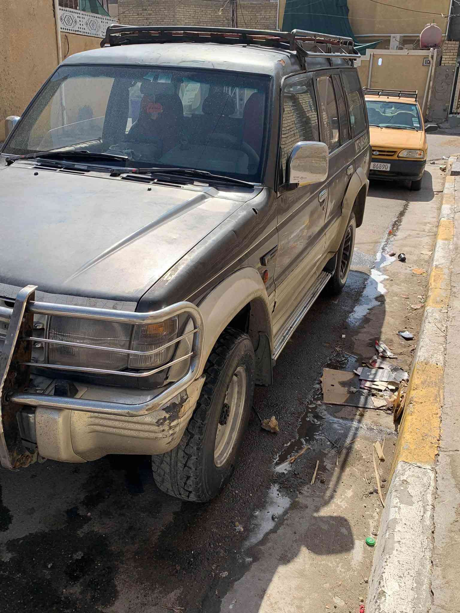 سلام عليكم باجيرو مديل 93سياره نضيفه خير من الله كشرهه بلادي مكينه ففتي 3000خير من الله كير نضيف تخم تاير دواخل نضيفه سياره حلوه مرتبه سياره كبل تحويل راعيهه يريد مداور مكاني بغداد الورفلي السعر 40وبيهه مجال وهاذ رقمي ***********
