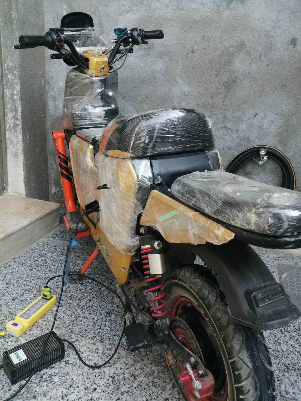 x900 ٢٠٢٥ • ٥ بطاريات • نظيفه