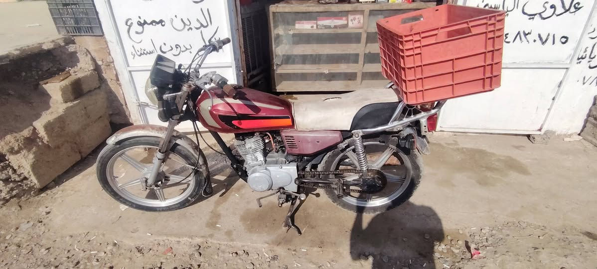 نامه محرك شرط اخرس لا صرف ولا بخار معمر جديد وشرط نكطه دهن ما ينكط 

كهربائيات كلها شغاله 
هورن 
وياله كب شرط 
تايرات شرط 
ما نقصو برغي
