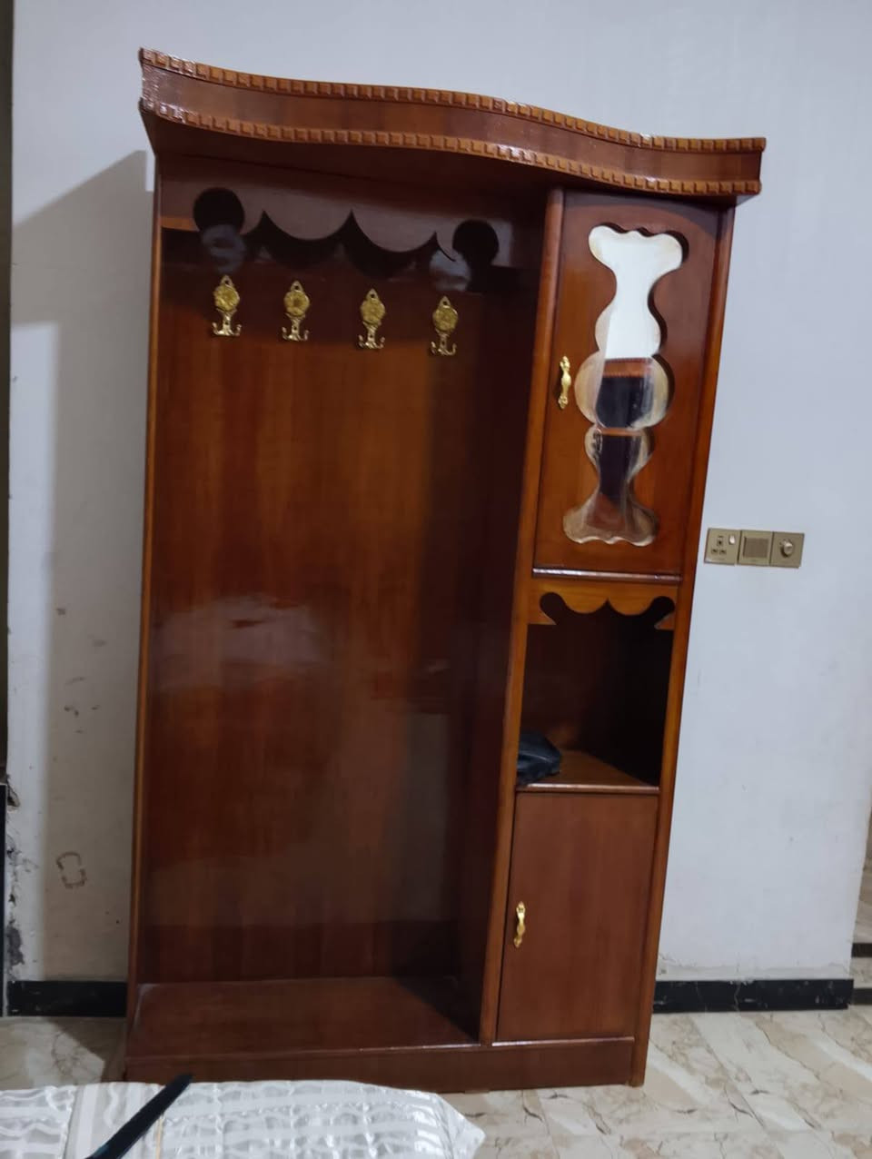 غرفه اخشاب • نضيفه • الرمادي ٧كيلو