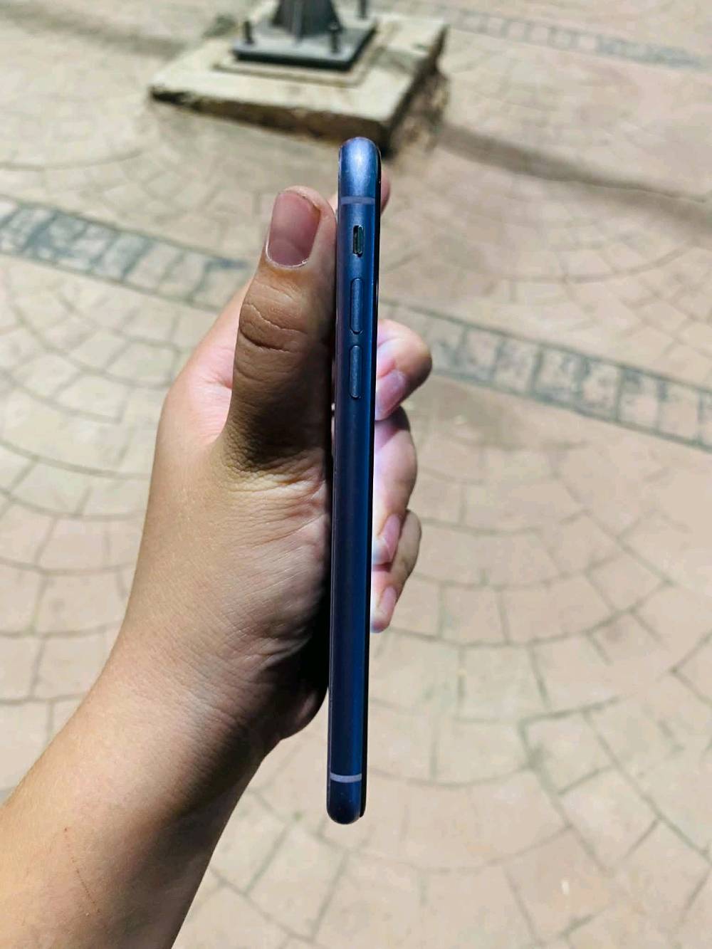 ​📱 آيفون 11 عادي (iPhone 11) للبيع 📱
​🟣 اللون: بنفسجي مميز 💜
🏠 النظافة: نظيف حيل (استخدام بيت) ✨
💾 الذاكرة: 64 جيجابايت ⚙️
📱 الشريحة: تك سيم (SIM واحدة) 📶
🖥️ الشاشة: مبدلة 3 خيارات (نوعية ممتازة) 💯
🔋 البطارية: مبدلة جديدة 100% بشرط القطارة ⚡
🔐 الفيس آيدي (Face ID): شغال ممتاز ✅
🔊 المواصفات العامة: كاميرات، صوت، هزاز كله شغال بشرط الفحص 📸🎶
🏷️ النموذج: Model M
​💰 السعر: 190 ألف دينار (وبيه مجال قليل للطيبين) 🤝
📍 الموقع: الموصل - الجانب الأيسر 📍
​📌 ملاحظة: أخي العزيز، إذا ما يعجبك المنشور اعبره وربي يرزق الجميع ❤