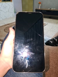 ايفون 13 مابي شي بس ايسي سعره 50 الف وبي مجال وهاذ رقمي/07776670611