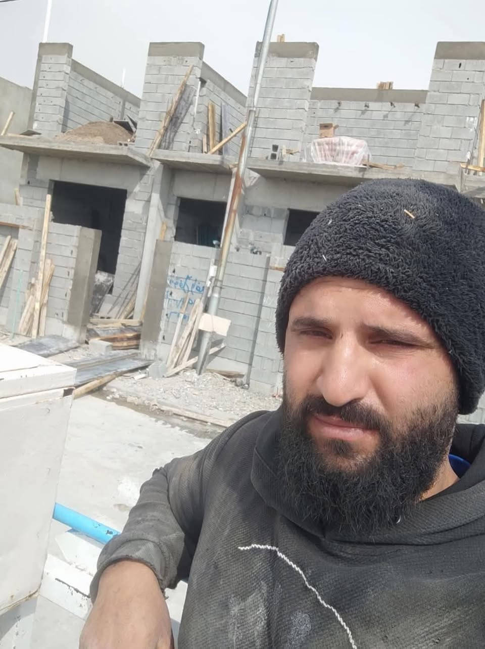 السلام عليكم اخذمقاولت كرسته وعمل اهيكل 100متر17مليون شغل درجه اولى للاستفسار اتصل على الرقم***********
