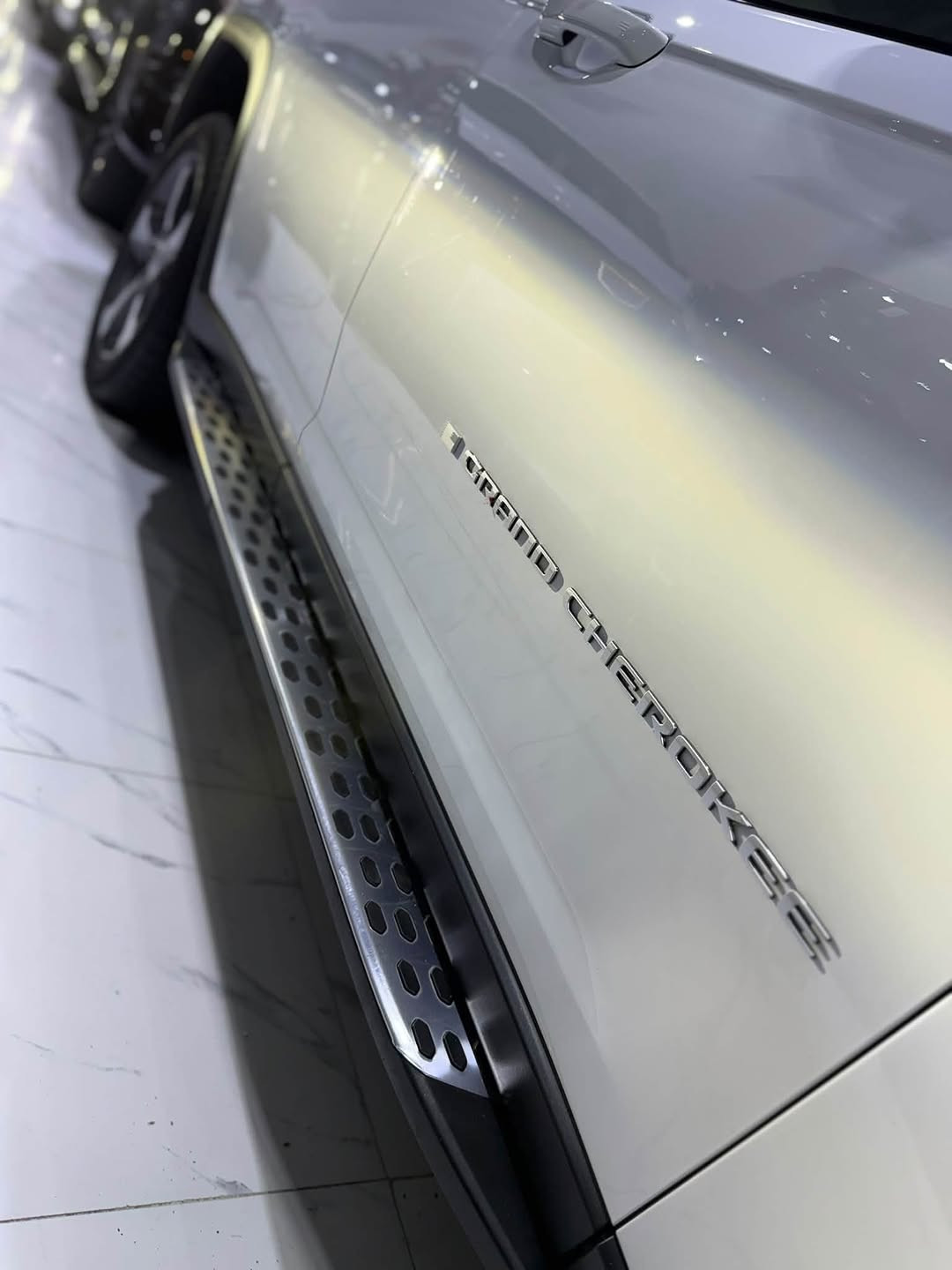 🔥 شركة الخليج لتجارة السيارات 🔥

🚙 جيب 2024 | LIMITED PLUS 👑

✨ رقم بغداد — تحويل 
✨ السيارة جاهزة
✨ ماشية 22 ألف كم
✨ كفالة عامة
✨ داخل بيجي. جلد 
✨ معروضة داخل صالات شركة الخليج

📍 البصرة – معارض القبلة قرب مجسر القبلة

📞 ***********

🤝 لأي استفسار بخدمتكم
❤️ حياكم الله ونورتونا

