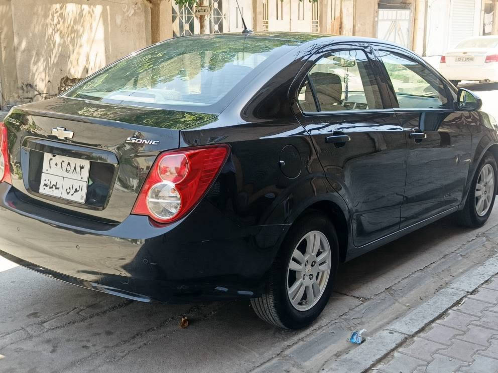 فروشتن سونك خليجى ٢٠١٤ محرك كبير ٢ قطعه صبغ بدون دواخل ***********او ***********داخل مشمشى كير محرك شرط تبريد تدفئه  تايرات صدر جديد شراي خابر ماجاوب ماسنجر كركوك, العراق
