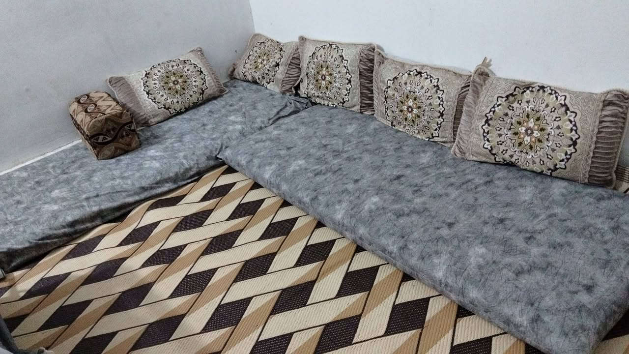 غراض بيت للبيع مكاني بغداد الدورة ابو دشير للاستفسار تواصل عالرقم وتساب ***********

