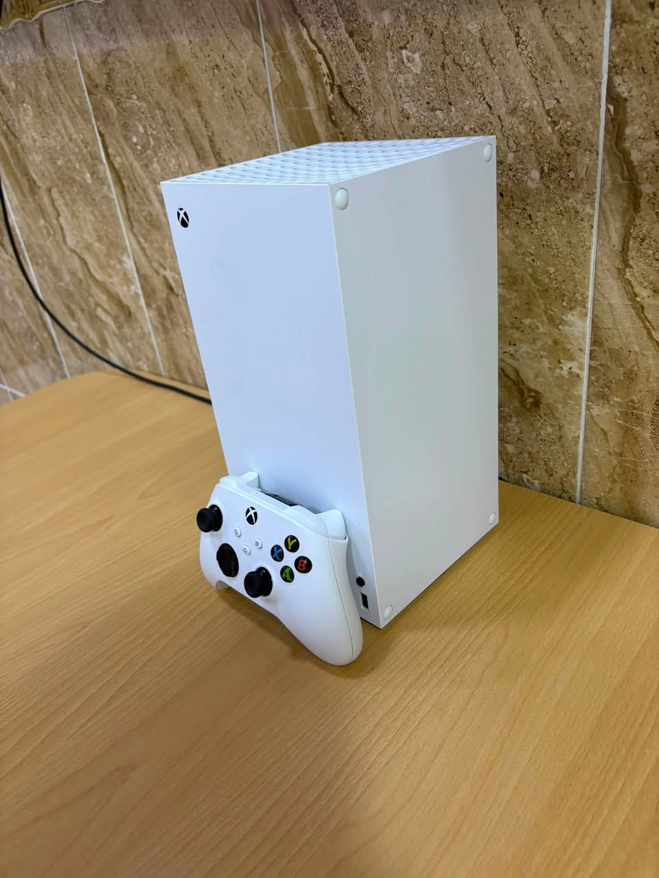 Xbox series X 
استعمال قليل اخو الجديد
مع كامل الملحقات 
السعر مراسلة خاص 
او الاتصال بالرقم 
***********
