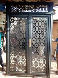 بيبان جاهزة • أي قياس • أسعار مناسبة