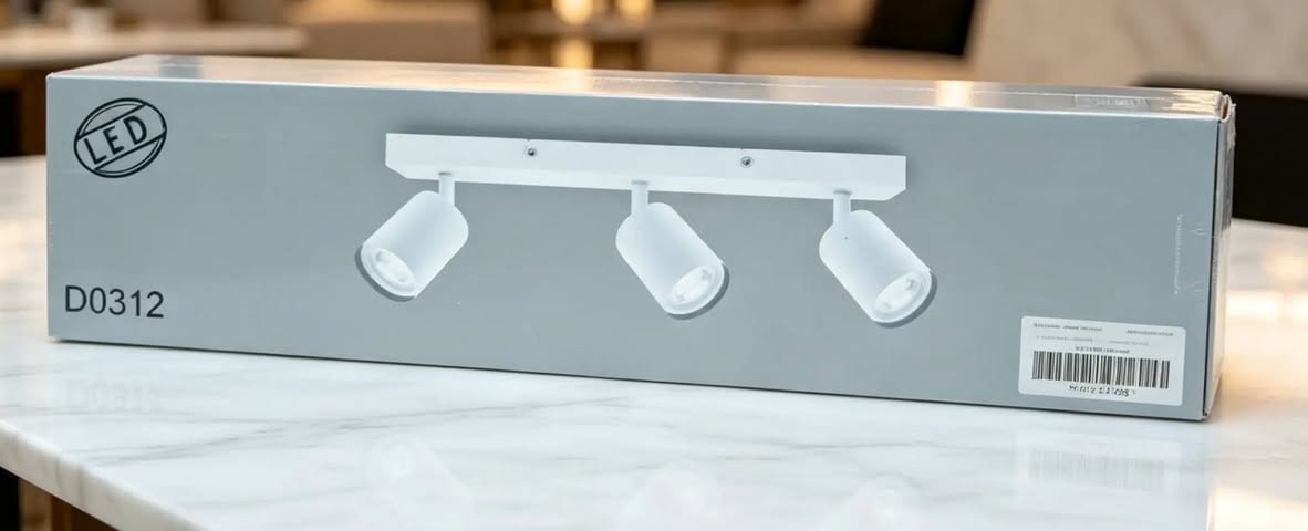 لايت LED ثلاثي

🔸️النوع: LEDاقتصادي وما يسحب كهرباء هواي ويعمر طويل
🔹️العدد:3 رؤوس إضاءة
🔸️اللون: أبيض مودرن
🔹️إضاءته قوية وواضحة
