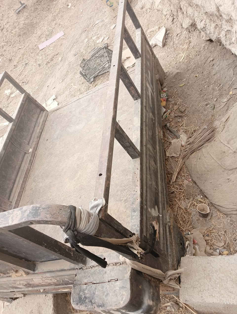 سلا م عليكم كو البيع السعر 200بي مجال ***********
