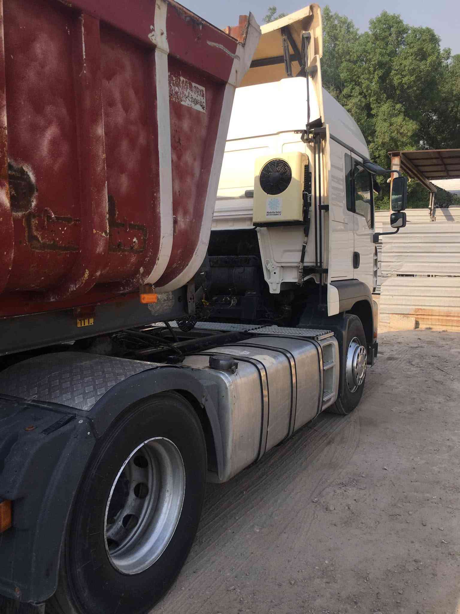 ***********

نص مكتوب في الصور:
- www.mestebeld-trucks.com
- كروب بيع وشراﺀ تريلات من جميع مح... سهجهاد شهاسهمه مجموعة عامة السلام عليكم مان للبيع راس وعربانة ذرعة ٢٦ م كير ١٢ نمرة اوتوماتيك مكينة شاديله مال برفان السيارة مكفولة مكينة كير قمارة و مابيﻬة نقص ثلاجة شغالة كهرباﺀ شغالة رتايدر ٦ طكات بريك عربانة كاملة وجاي تشتغل على نقلية مال حصو حتة شغلـة وياها مكان السيارة بغداد الشعلة السعر 190 وبيﻬة مجال ملاحظة (؟ ( العربانة بيﻬة جفية ومعدليﻬة؟)) ***********