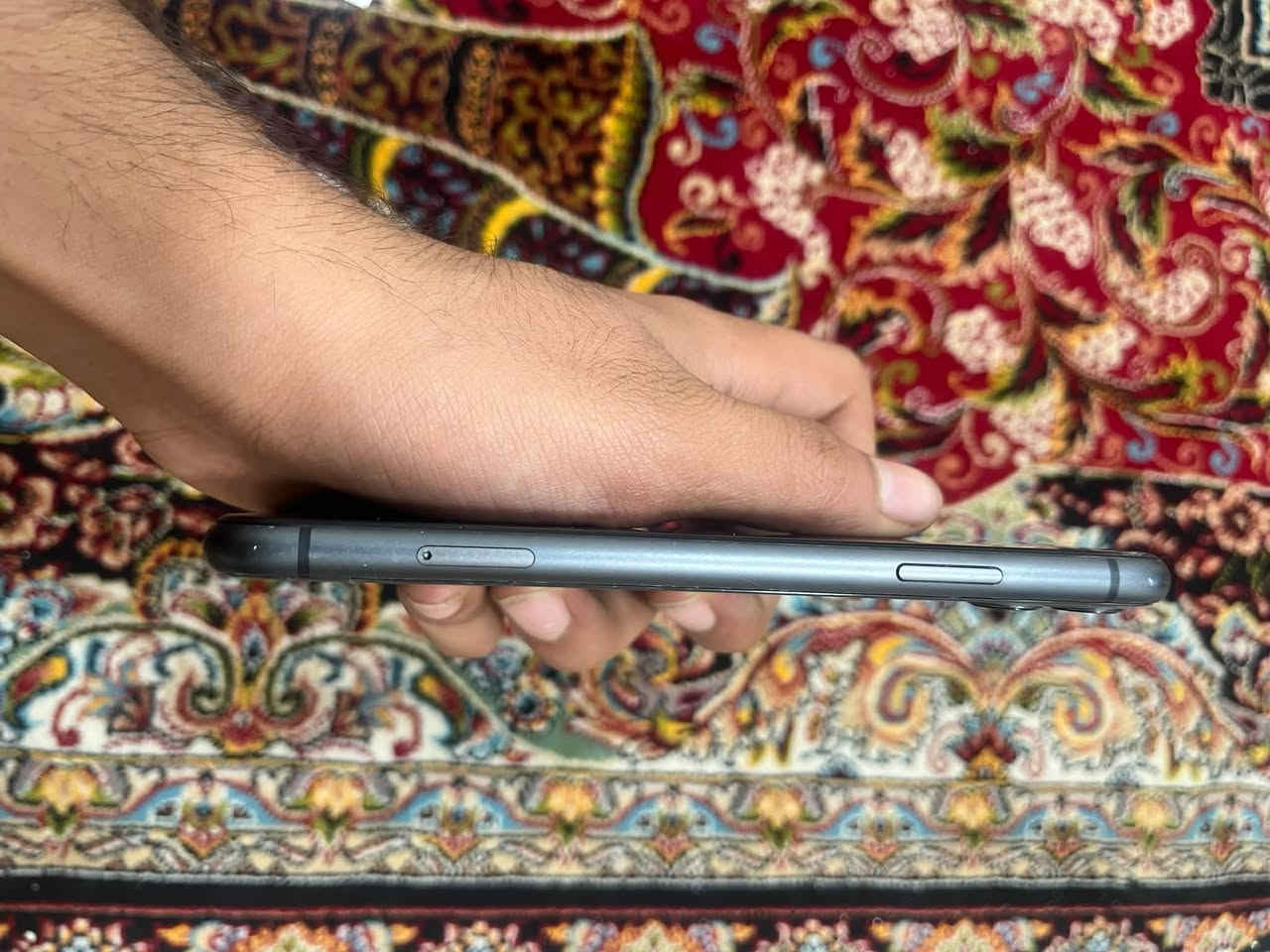 من رخصه الادمن

ايفون ١١ عادي مبدل شاشه وبطاريه ابيع هلموجود ذاكره١٢٨ كامره ١فقط بيها رجفه جهاز بطاريه١٠٠ البيع السعر ١٤٥ والما عنده ياخذه بلاش كدامكم شباب استفسار ***********
