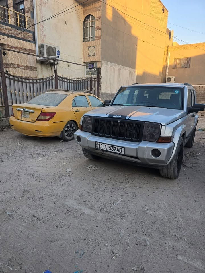سلام عليكم جيب كومندر للبيع موديل 2008 سياره حلوه تبريد شغال ثلج محرك ست سلندر داخله نضيف سياره حلوه ومرتبه مكانه بدوره ابو طياره  السعر 75
***********

