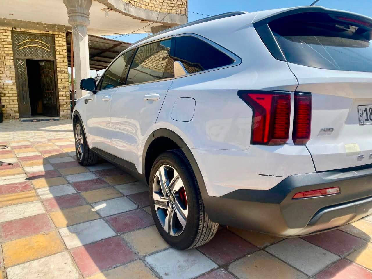 � للبيع | كيا سورينتو 2022 وارد أمريكي 🔥

📍 موديل: 2022
📍 الوارد: أمريكي
📍 المحرك: 2500 CC
📍 الفئة: نص فول
📍 الرقم: بابل (إنكليزي)
📍 الملكية: السيارة باسمي شخصيًا وجاهزة لنقل الملكية.

المواصفات:
✅ رادار أمامي (Safety Sense)
✅ مثبت سرعة
✅ 4 أنظمة قيادة (Drive Modes)
✅ كاميرا 360 درجة
✅ 7 ركاب
✅ استخدام شخصي
✅ فقط 3 قطع صبغ

🚗 السيارة نظيفة جدًا، جاهزة للفحص في أي مركز يختاره المشتري، ولا يوجد ما نخفيه.
مكان السياره الحله الحمزه الغربي 

💰 السعر: 190 وبيها مجال 
📞 للاستفسار والمشاهدة يرجى الاتصال
***********
