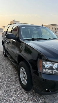 تاهو ادوات الموديل 2008 اسود  كفاله من الضربه والگص وفتح الشاصي بيها ص...