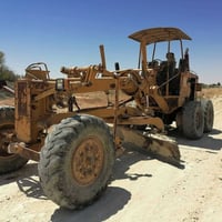 كريدر • كوماتسو ٨٢ • اتوماتيك