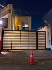 🏠 بيت للبيع – شارع 14 رمضان 📐 المساحة: 135 متر 📏 الواجهة: 5 × 27 متر 🏗...