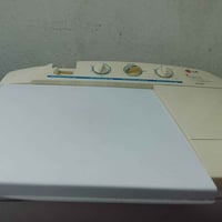 غساله للبيع نضيفه جدا السعر 100، 07735680588