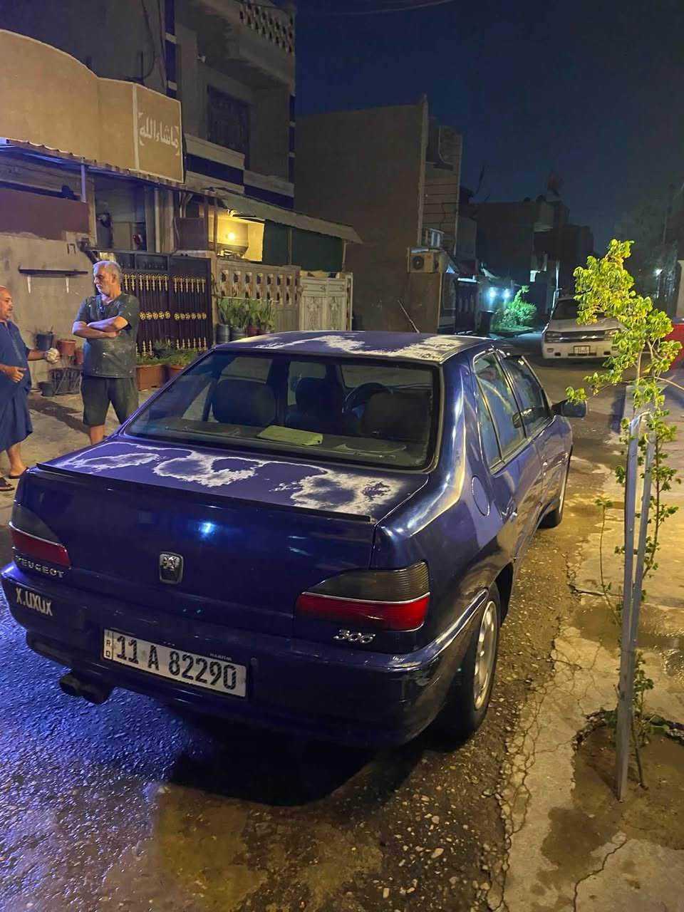 السلام عليكم… بيجو ٢٠٠٣ مسجلة بالسنوية ٢٠٠١ السيارة بلادية گير ومحرك وتبريد مكفولات فقط بيها جراد وضربة صغيرة بالجاملغ الامامي … الرقم إنكليزي گير عادي السيارة جاهزه السعر ٤٨ وبيها مجال مكاني بغداد الدوره للتواصل خاص او ع رقم التلفون ***********
