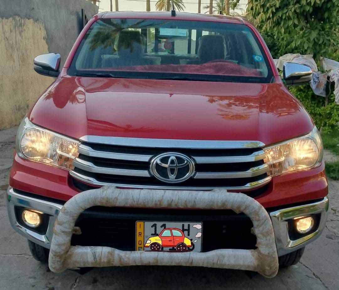 تويوتا هايلوكس ناصي لون موروني مميز  دخول شركة ساز  اصلي 2019 بانزين  كير اوتماتيك 
رقم بغداد دولي سنويه جديده بأسمي 
 مكفوله من الصبغ والتبديل ماشيه 140 حقيقي سياره على وضع الشركه
كامره خلفيه+حساسات خلفيه 
تحكم ستيرن جهتين+ مسجل بلوتوث شاشة كبيره  تبريد كشنات مقعد وضهر 
نظامين قياده 
تبريد ثلج + جكمكه ثلاجه 
تخم تاير جديد حداديه جديده سياره على وضع الشركه استفسار والسعر على هاذا الرقم ‏‪‬‏ ‭***********‬ المكان بابل
