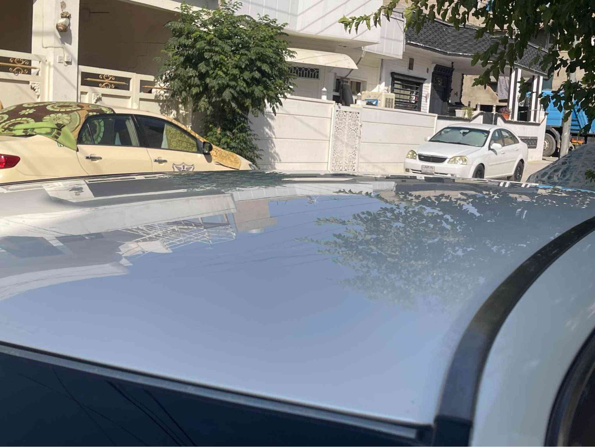 سەرەتا بە ناوی خوا 
مەلیکە براوە براوە 
مەلیکە براوە بۆ فرۆشتن نمونەی لۆکی و جوانی براوە 
٢ دوگمە 
مۆدێل ٢٠٠٢
دوا کریستال 
مەکینە D4گەورە 
سەقفی وەک شوشە 
پێش و دوا لۆک لۆک 
ناونیشان سلێمانی 
ژمارە تەلەفون:***********
تکایە تەلەفون کەن جوابی نامە نایەمەوە 
سعری ٣٨ گەلا و معامەلە السليمانية, العراق
