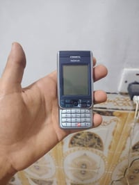 نوكيا شيخ زايد • كامرة معطلة • بطارية اصلية