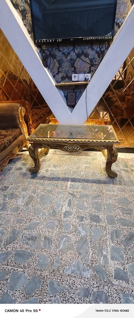 سلام عليكم
 تخم للبيع نضيف كلشي مابي سعر 300 بيمجال قليل للفتفسار *********** واتساب
