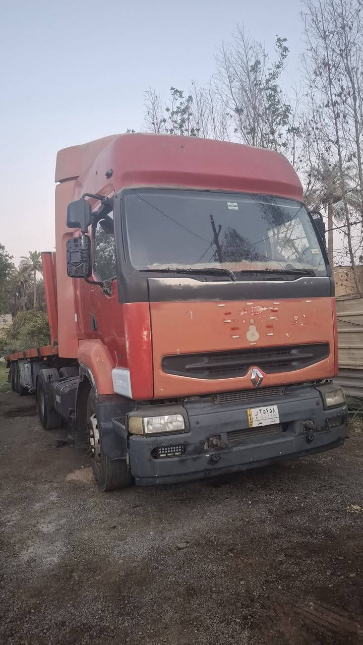 السلام عليكم رينو للبيع موديل 2000 بم ونوزل بلادي رقم انبار باسمي تحويل ثاني يوم مسجلة شاحنه راس فقط العربانه غير مربوطه 
وعربانه اوربية ١٣.٦٠   شاصي مكفول دنكير مدور ثلاجة ومطبخ وصناديك جاهزه للعمل العنوان بغداد المحمودية للإستفسار والاتصال على الرقم  ***********
***********
