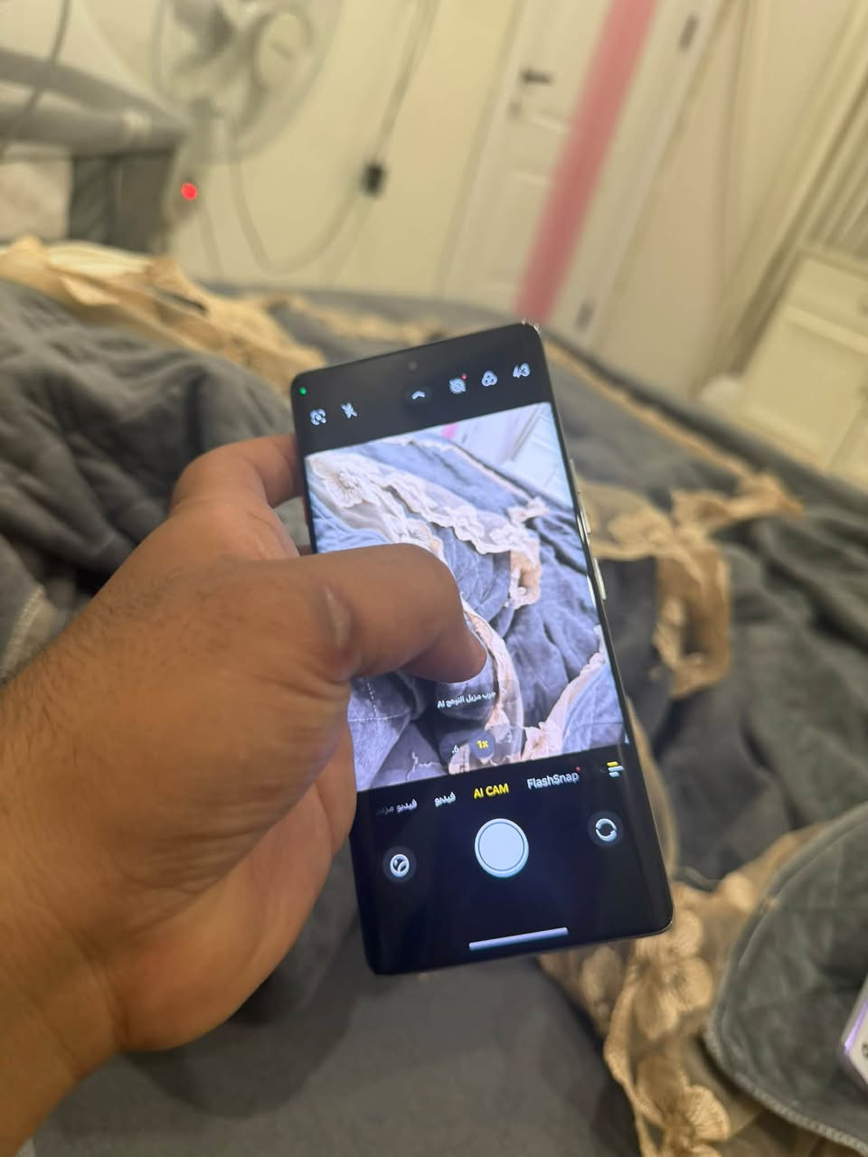 السلام عليكم
Tecno Camon 40 Pro 5G
ذاكرة 256 ورام 8
استعمال شخصي شهر واحد، نضيف
كارتون وشاحن الاصلي موجود
السعر ٤٢٠ 
مكاني بغداد حي النصر 
***********
