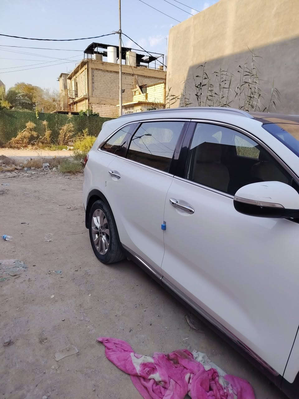 سورنتوا موديل ١٩ 
مكفولة ماعدا ملاحظة بسيطة بالصور مذكورة السيارة نضيفة كلش وبانوراما وهواي بيهة مواصفات السعر ٢٣٥ وبيهة مجال 
للاستفسار ***********
