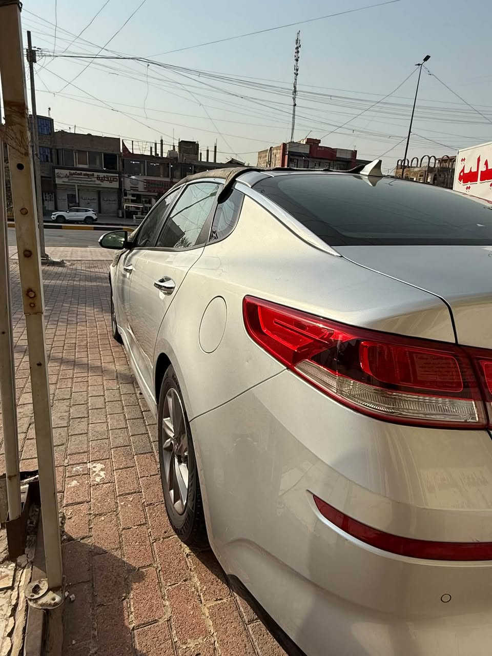 اوبتيما للبيع 2020 أمريكي
مواصفات FE معروفة 

محرك 2400 

سياره جاهزه وجديده 

باسمي 

حادثه تبديل بنيد 

وشبر من باب الراكب الخلفي عكس السايق

صور الحادث عندي 

راجع سستم ايرباك وموجود بيه حجر البيئة 
السعر 126

مكاني بغداد البلديات الضباط 

للاستفسار 

***********
