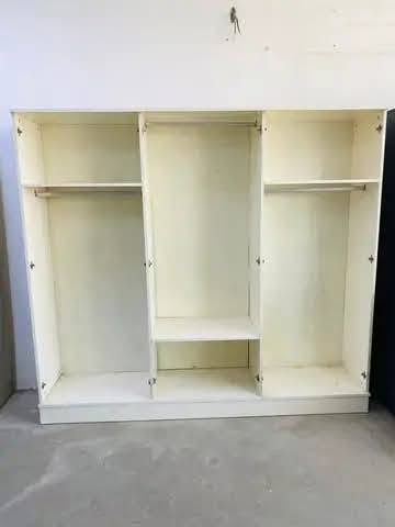 غرفه تركيه 🇹🇷مستخدم  
عدد القطع 5
السعر 450قفل 
نقل وشد 🪛داخل بغداد مجاني 
باقي المحافظات كروه
***********
