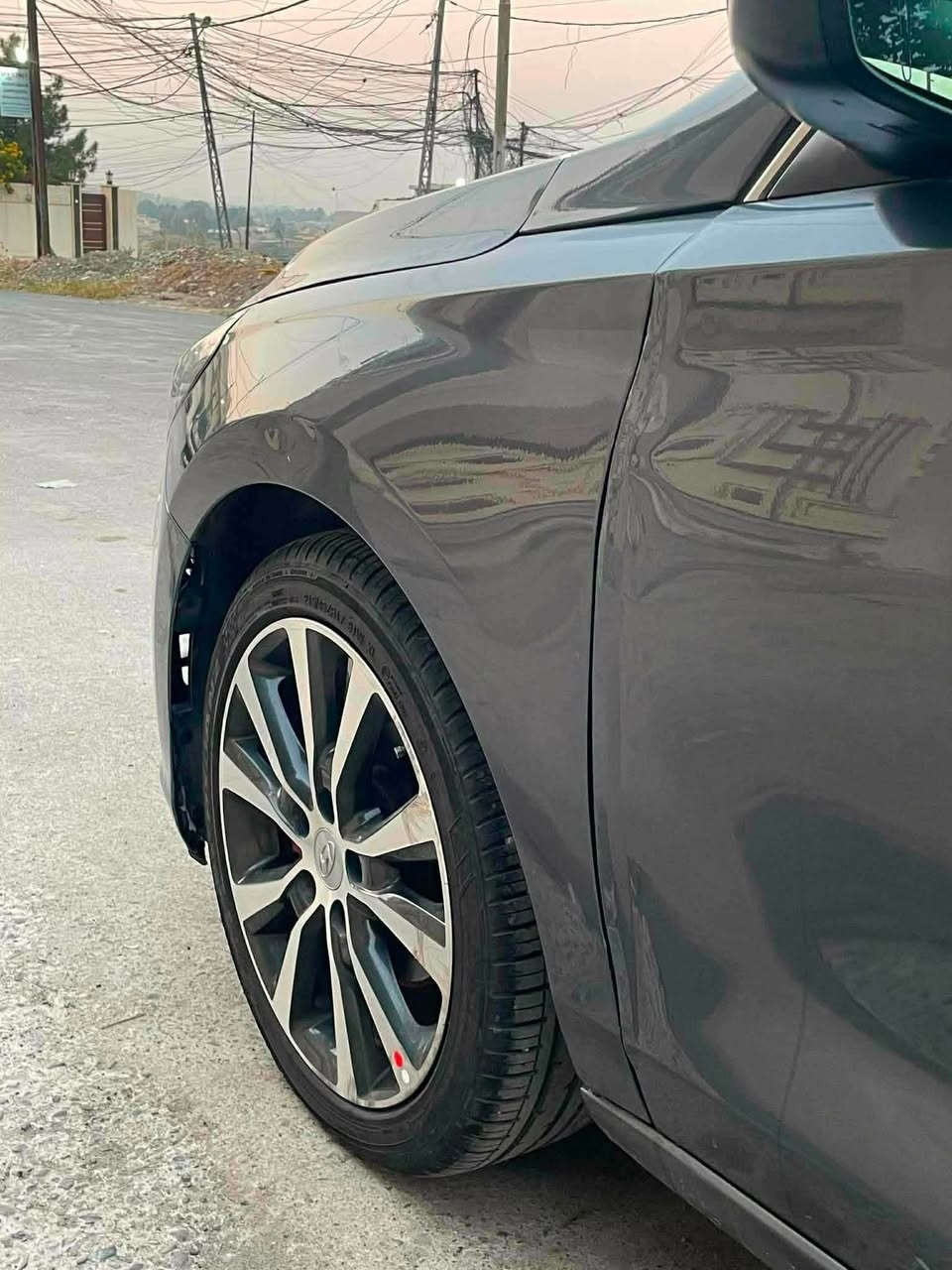 للبيع إلنترا هاتشباك 2019

السيارة ضرر قطعتين فقط:

- جاملغ يسار، بدون إيربك
- حوافي البوند فقط

 للاستفسار والتواصل: ***********
