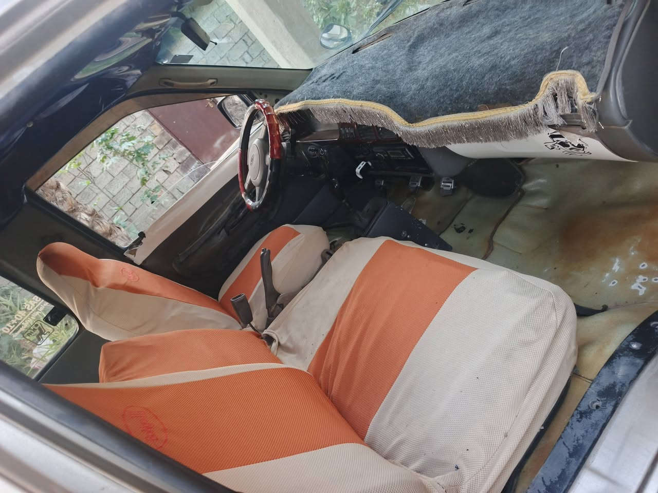سلام شاصي من رخصت لادمن بريجو موديل 97 رقم بغداد نكليزي  مكينه 3000 خير من الله كير اكسل مكفولات باور مشط ستيرن جدد باتري جدديد داينمو جديد تخم تاير رقم شاصي واضح سيياره مصبوغه اللجماليه تحويل ثاني يوم كهربائايات شغاله كله السعر 55 بيهة مجال العنوان ديالئ شهربان رقم ***********
