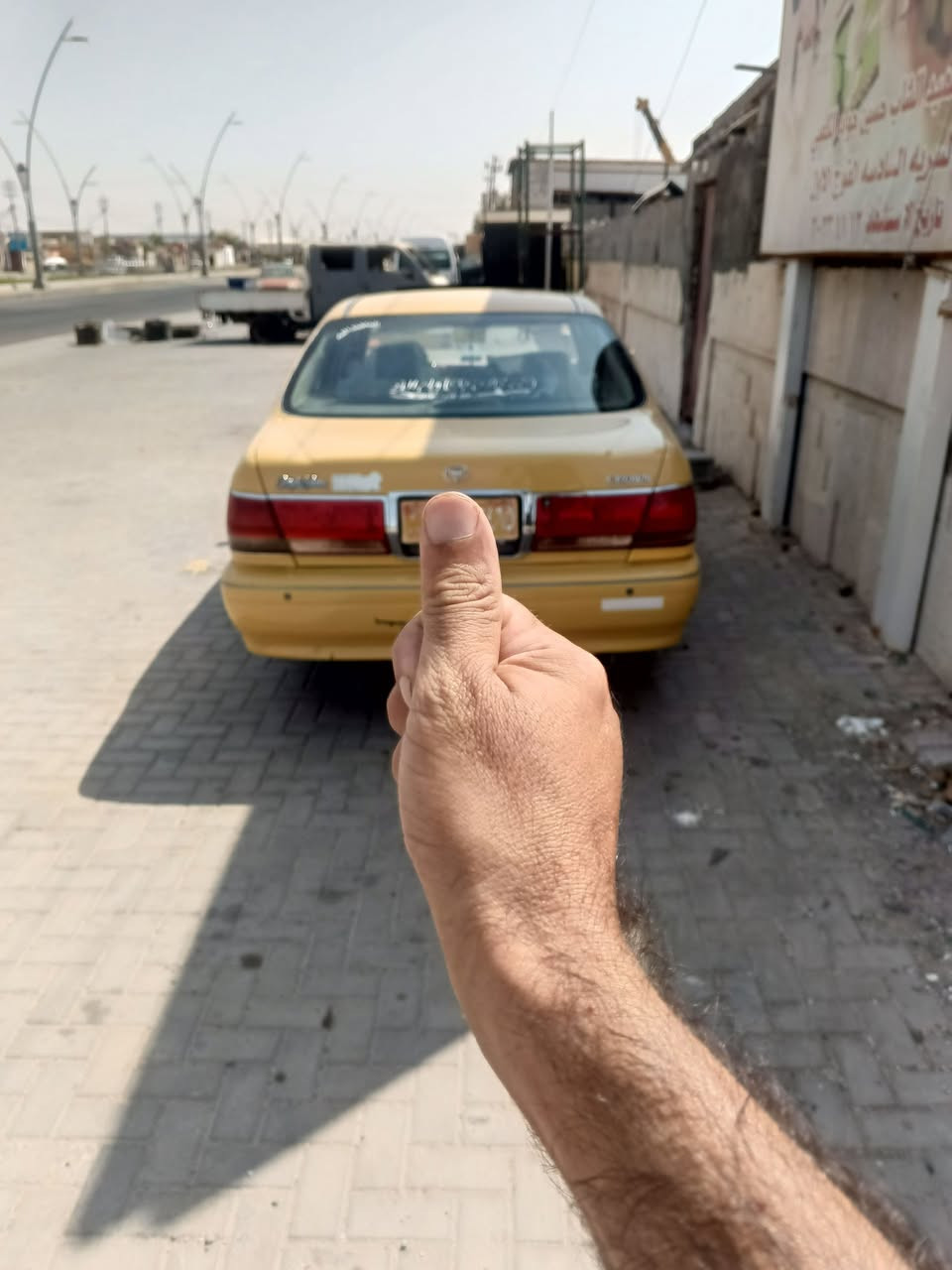 سلام عليكم وتحياتي للجميع معلايه وراعيها سويلك وكاله بسمك ملكه فول مواصفات  اربع دكم كير ومكينه كفاله برده خلفيه ٤كشنات كهربائيه ستيرن كهربائي تبريد تتفئه  سياره ع وضع شركه تخم تاير كهربائياتها كلها شغاله مانقاصها حبايه سعر ٥٨ العنوان بصره رقم الهاتف ***********
