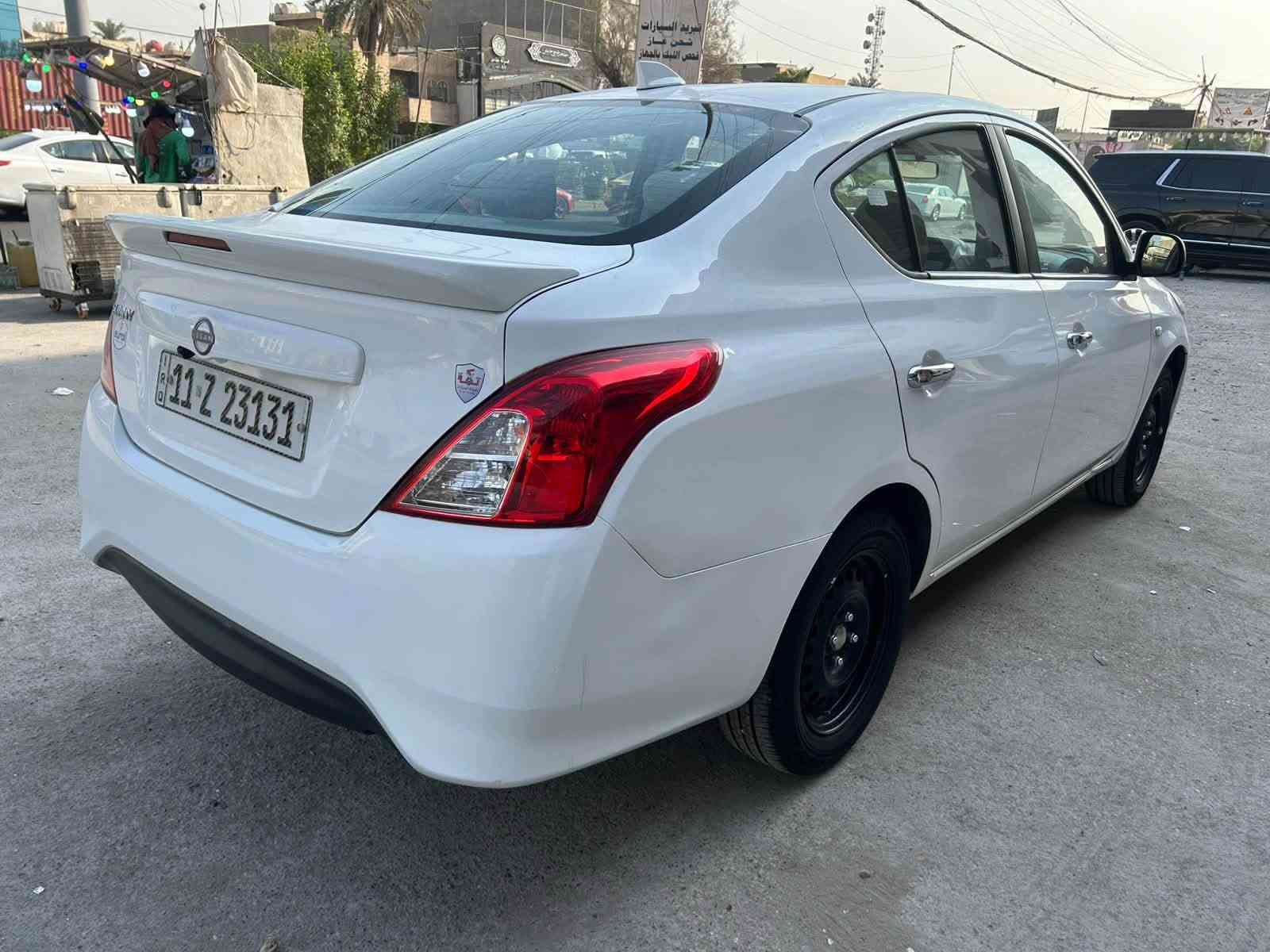 السلام عليكم نيسان سني هندي ضمان السور 2024 مكفوله من الضربه والصبغ و التبديل رقم بغداد بسمي ماشيه 31عله  وضع الشركه مكانها بغداد شارع فلسطين ***********
